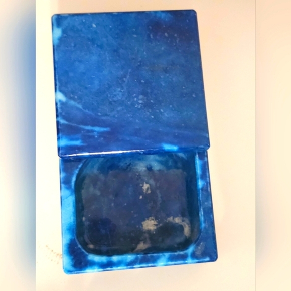 Genuine Volterra Alabaster Italian Swivel Top Trinket Box Flat Square Blue MCM - Picture 7 of 7